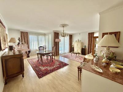 Appartement - 91 m² - 4 pièces