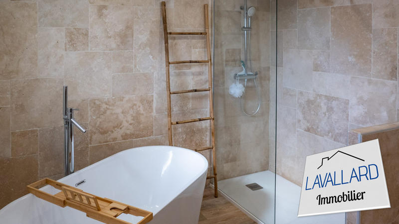 Maison - 150 m² - 7 pièces