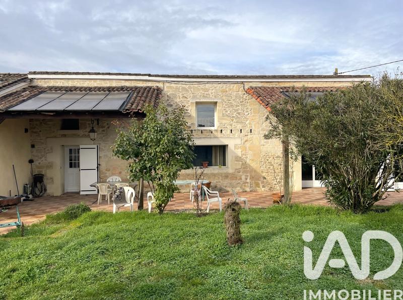 Maison de village - 160 m² - 9 pièces