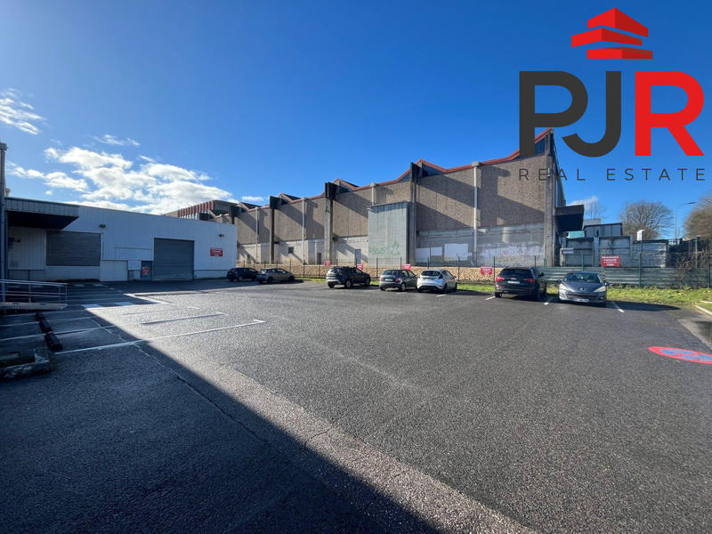 Local d'activités - 210 m²