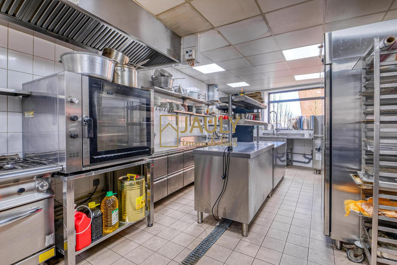 Fonds de commerce - 382 m²