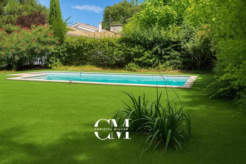 Maison - 196 m² - 7 pièces