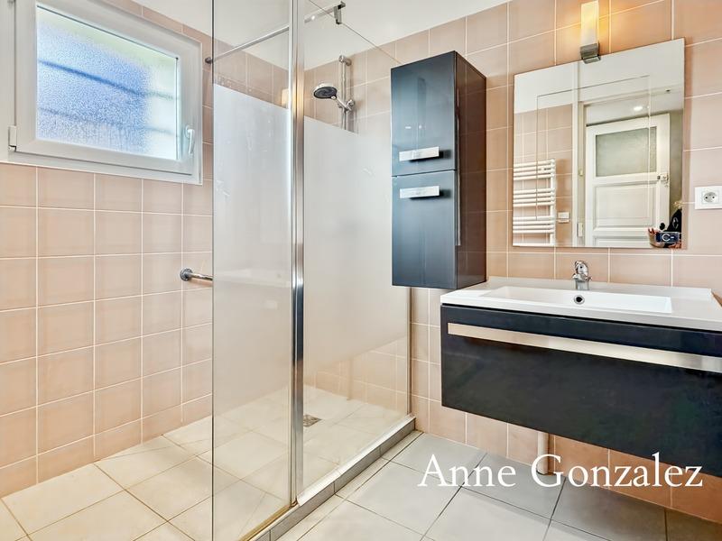 Appartement - 86 m² - 4 pièces