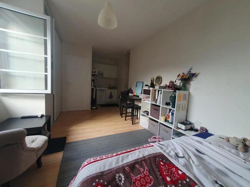 Maison - 270 m² - 10 pièces