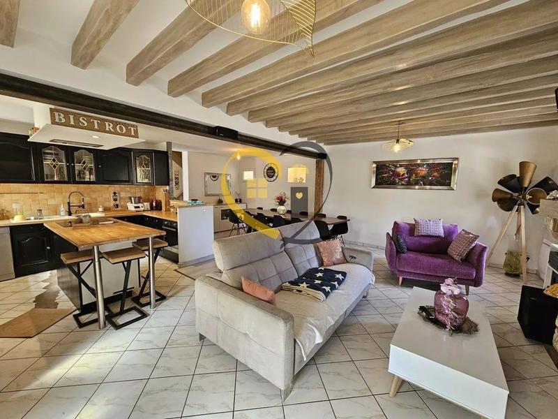 Maison - 185 m² - 6 pièces