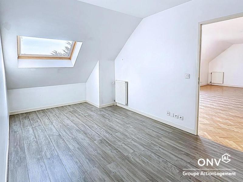 Appartement - 80 m² - 4 pièces