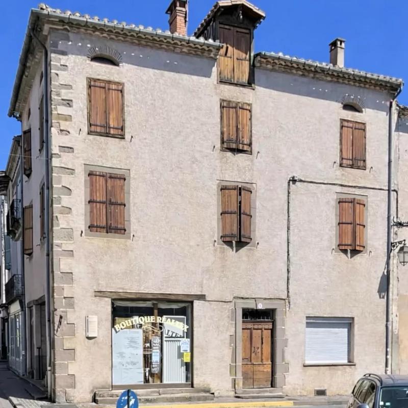 Immeuble - 102 m² - 3 pièces