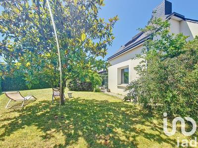 Maison - 123 m² - 7 pièces