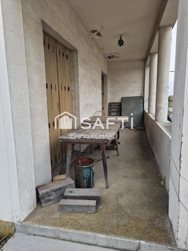 Maison - 232 m² - 10 pièces