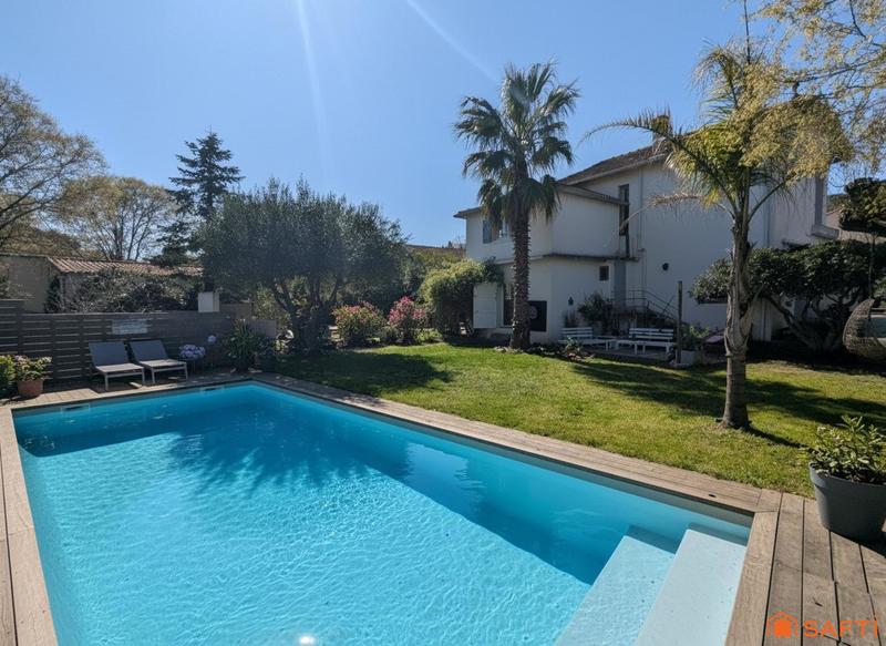 Maison - 190 m² - 6 pièces