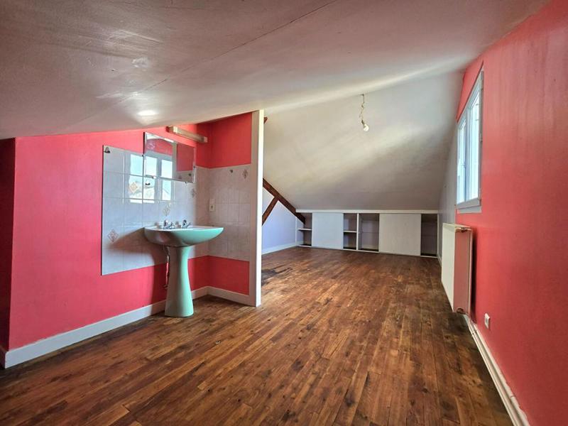 Appartement - 111 m² - 5 pièces