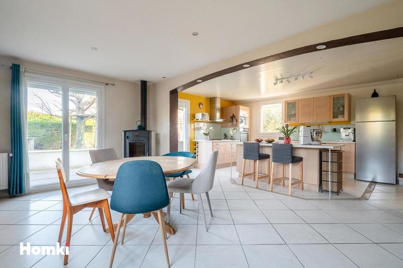 Maison - 171 m² - 6 pièces