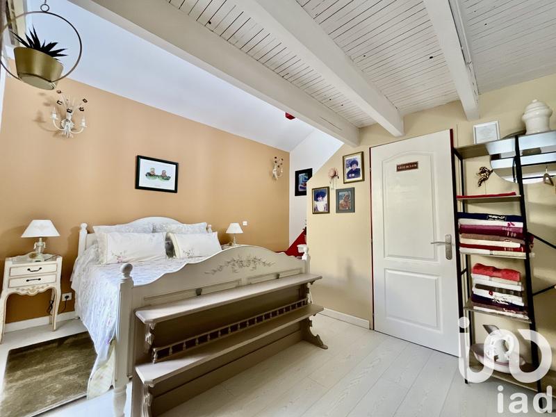 Maison - 200 m² - 6 pièces