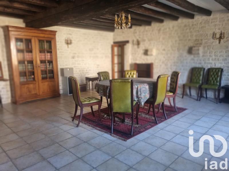 Maison de campagne - 560 m² - 19 pièces