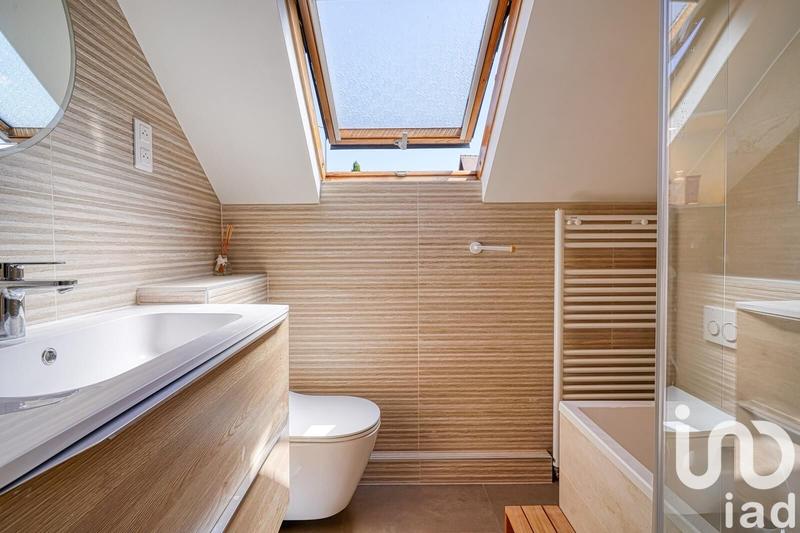 Maison - 140 m² - 5 pièces