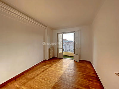 Appartement - 119 m² - 4 pièces