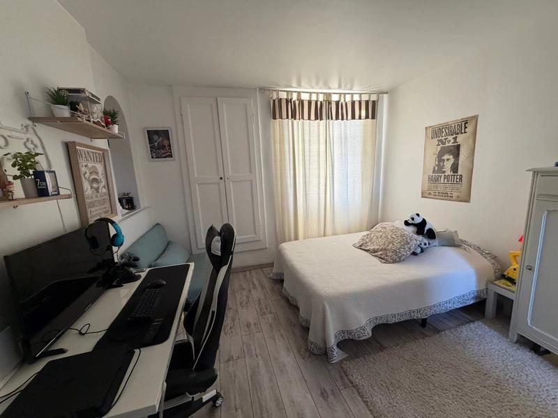 Maison - 350 m² - 11 pièces