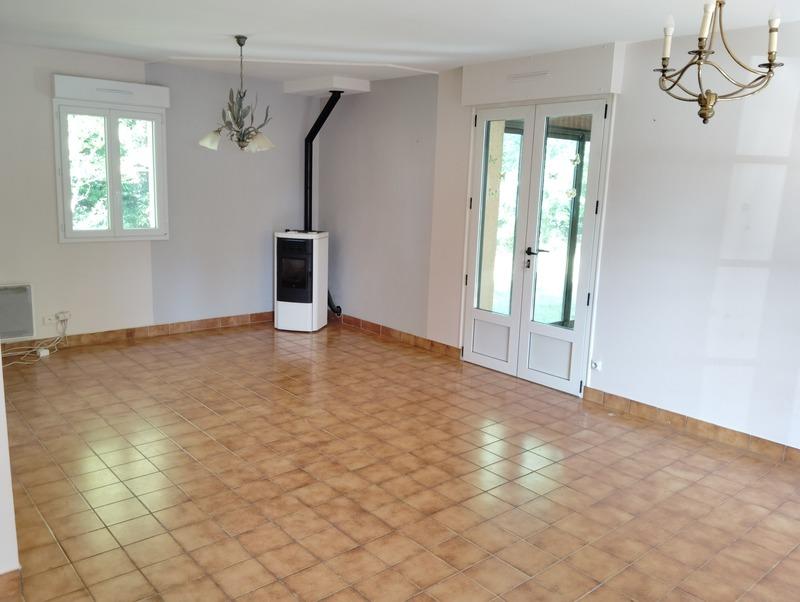Maison - 95 m² - 6 pièces
