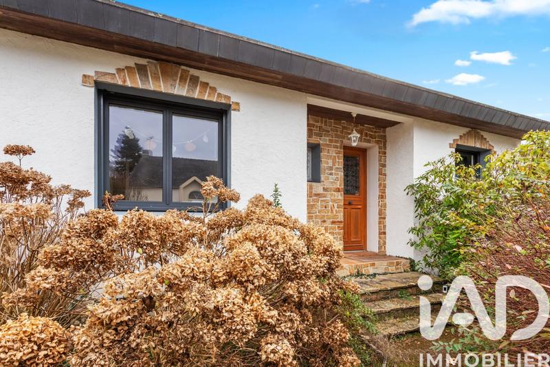 Maison - 208 m² - 6 pièces