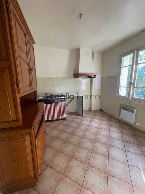 Maison - 229 m² - 8 pièces