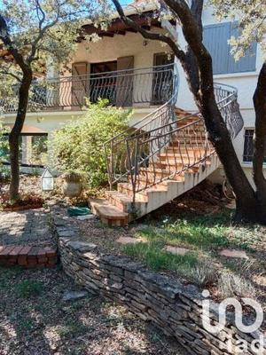 Maison - 98 m² - 5 pièces