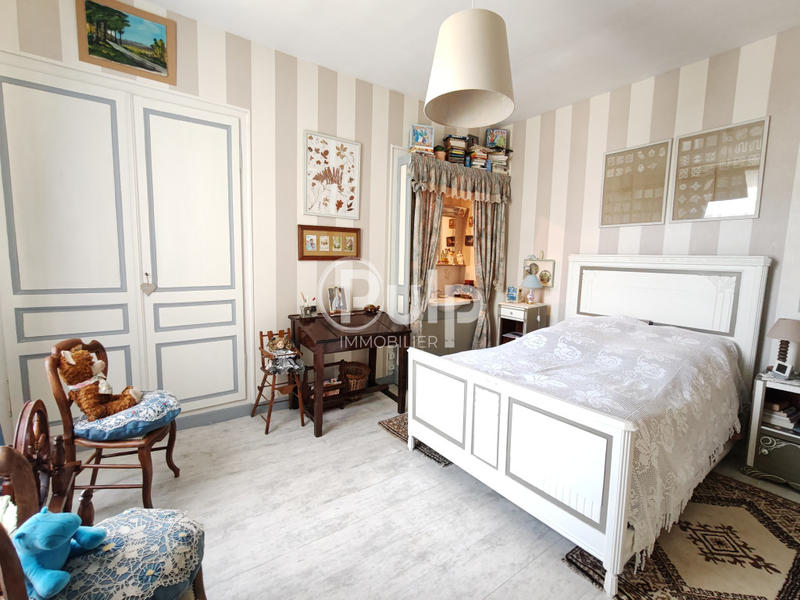 Maison bourgeoise - 168 m² - 7 pièces