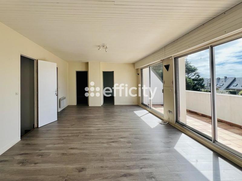 Maison - 830 m² - 14 pièces