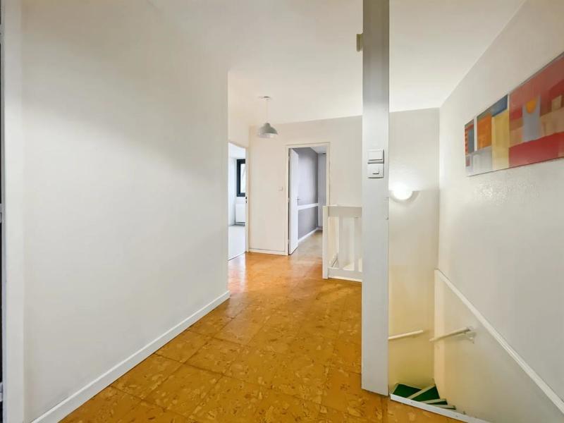 Appartement - 105 m² - 5 pièces