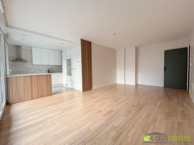 Appartement - 97 m² - 5 pièces