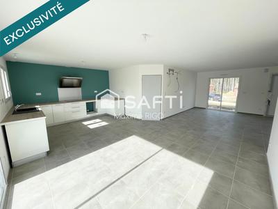 Maison - 98 m² - 4 pièces