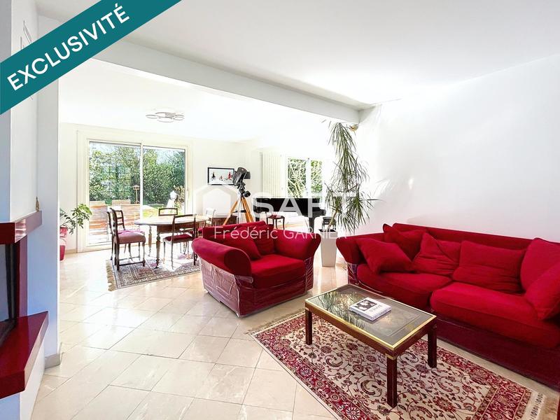 Maison - 212 m² - 7 pièces