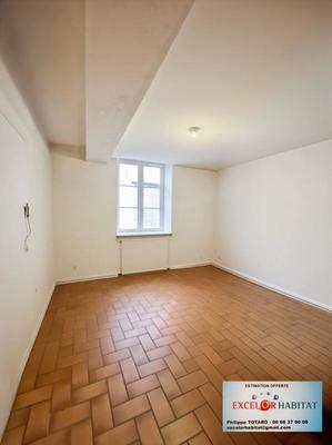 Appartement - 130 m² - 7 pièces