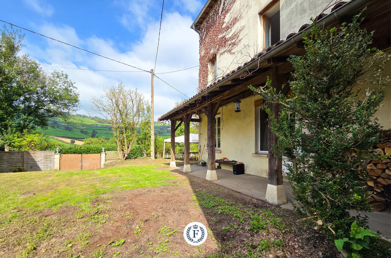 Maison - 224 m² - 8 pièces