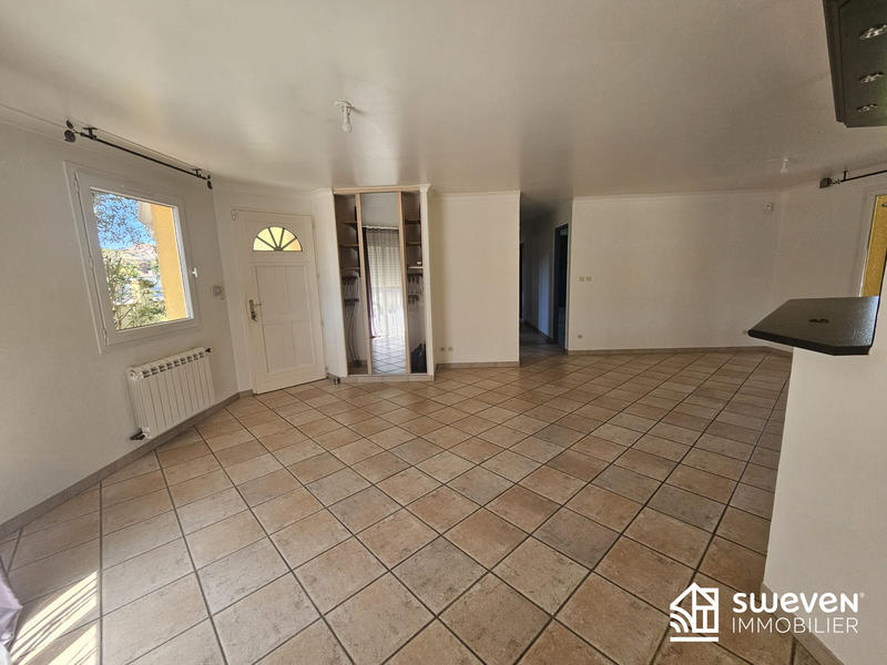 Maison - 97 m² - 5 pièces