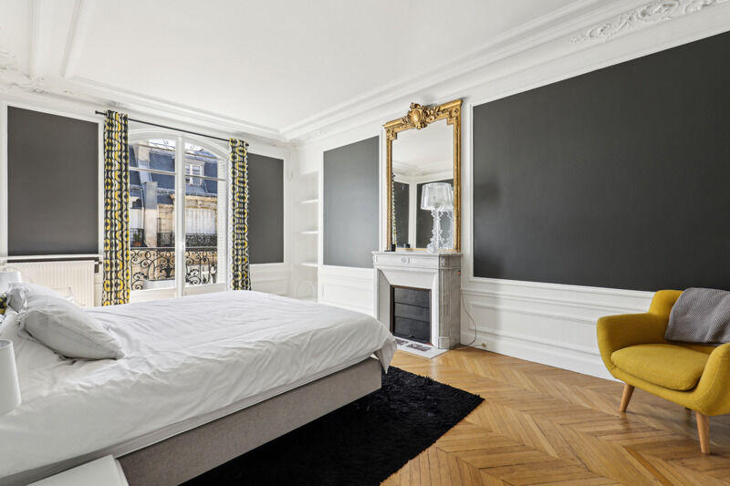 Appartement - 262 m² - 7 pièces