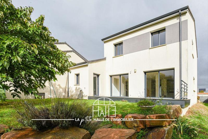 Pavillon - 143 m² - 6 pièces