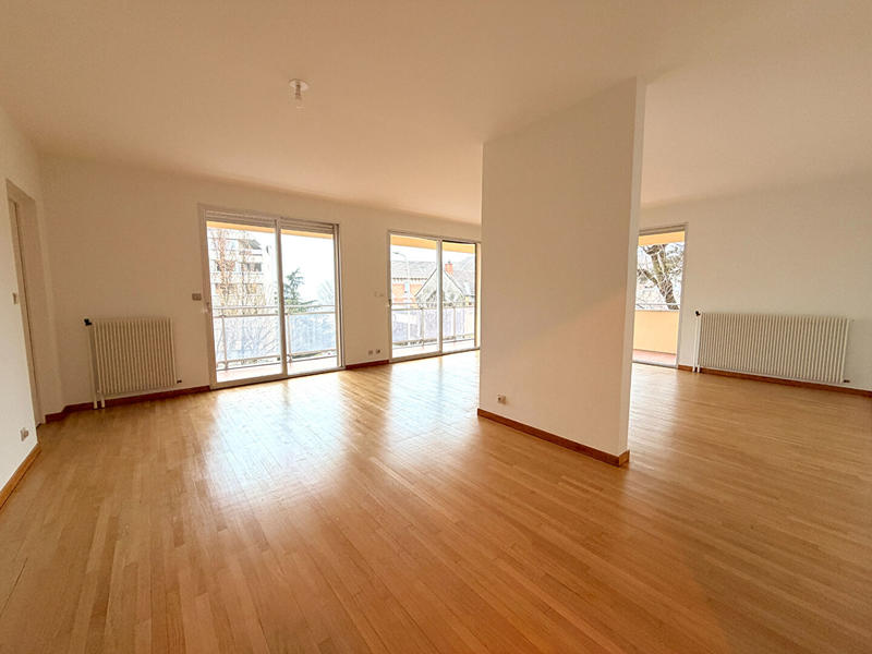 Appartement - 122 m² - 5 pièces