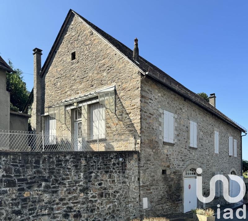 Maison - 180 m² - 10 pièces