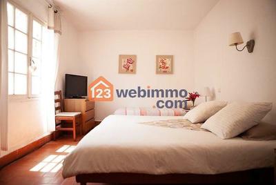 Villa - 280 m² - 8 pièces