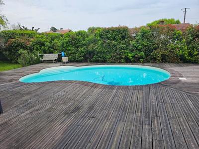 Maison - 218 m² - 7 pièces