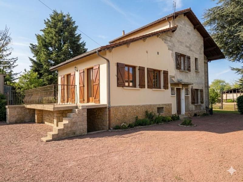 Maison - 200 m² - 6 pièces