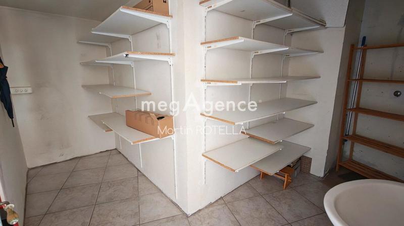 Local commercial - 110 m² - 3 pièces