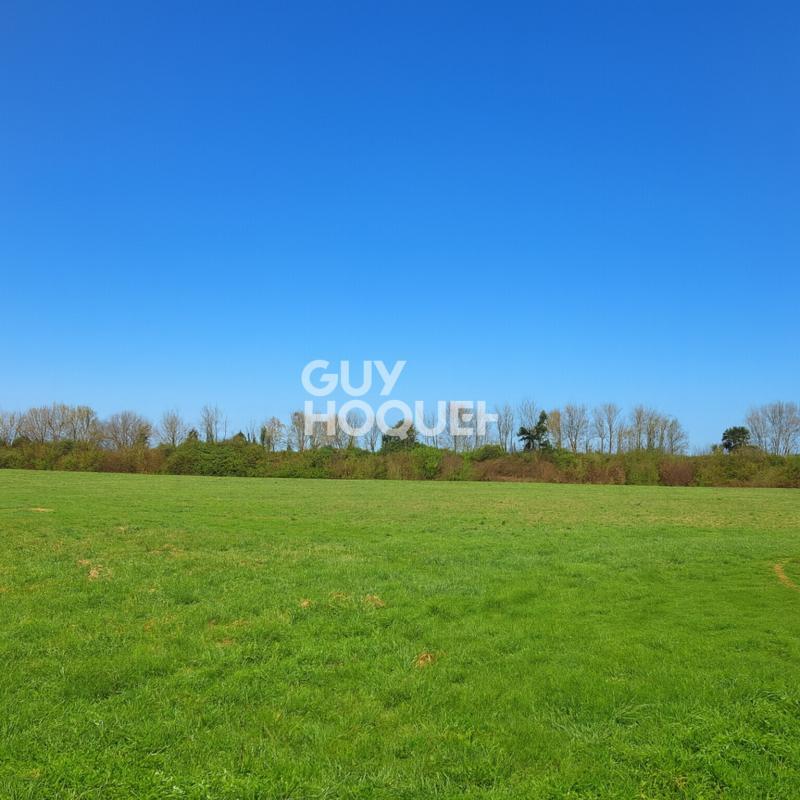 Terrain constructible - 587 m²