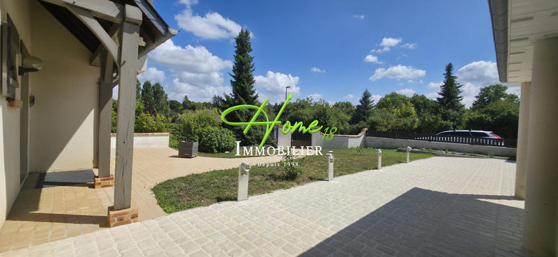 Maison - 245 m² - 7 pièces