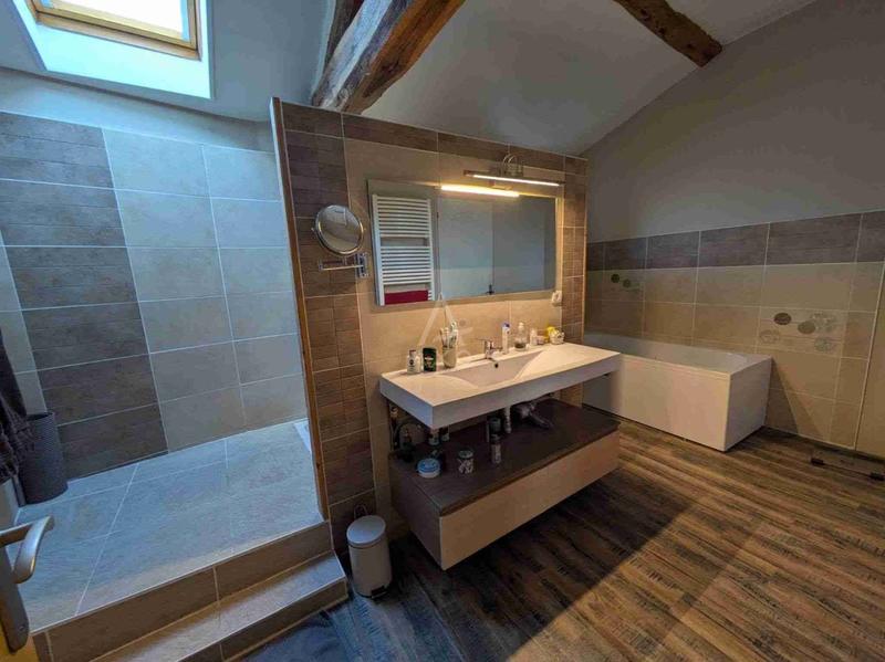 Maison de village - 285 m² - 7 pièces