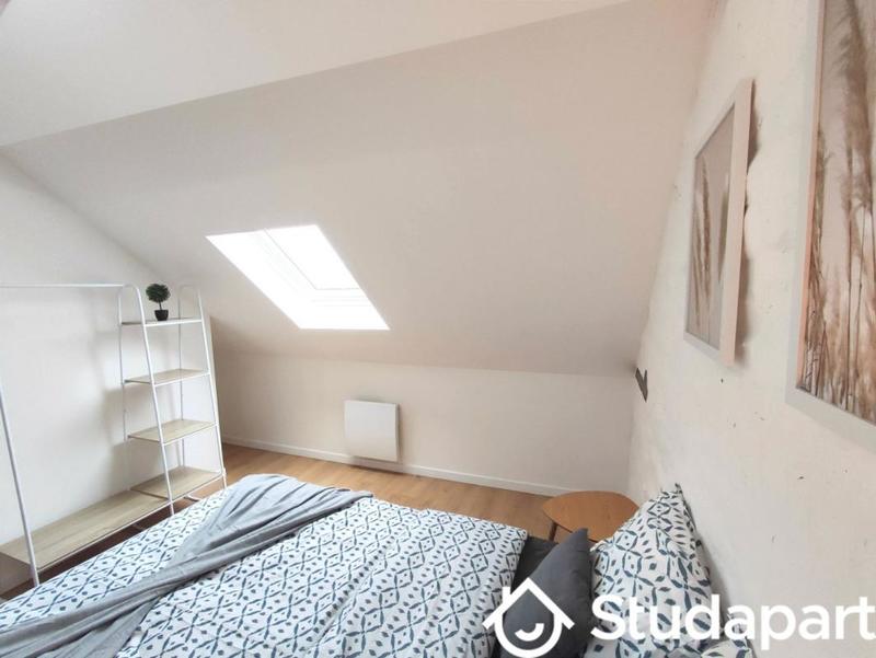 Chambre - 9 m² - 1 pièce