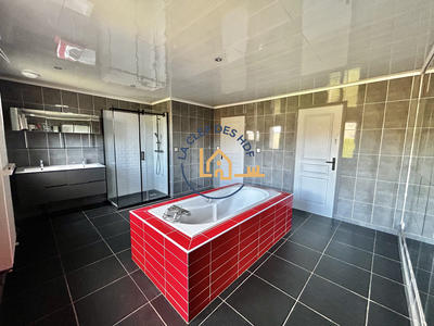 Maison - 131 m² - 4 pièces