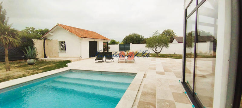 Maison - 225 m² - 6 pièces