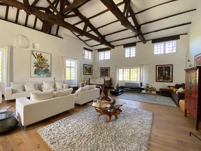 Maison - 524 m² - 15 pièces