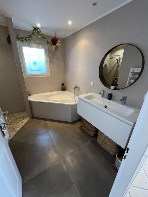 Villa - 210 m² - 11 pièces